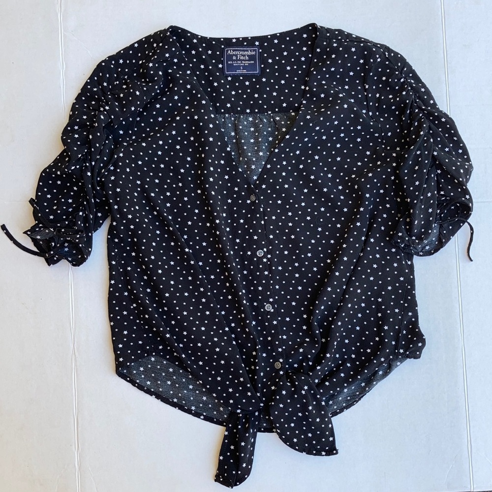 Abercrombie & Fitch Black Star Print Tie-Front Crop Top